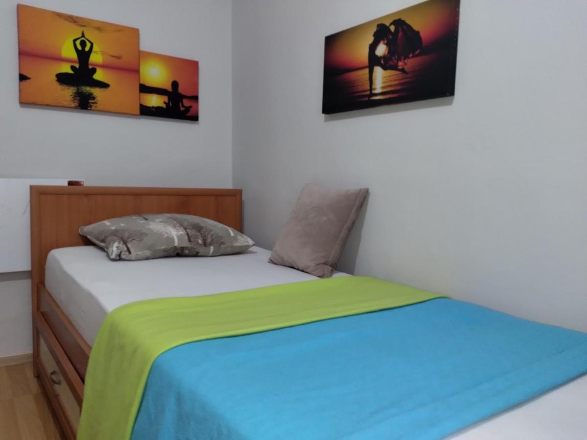 Homestay Feeling At In Center 5 Minutes Walk To The Atakoey Metro Station & Metrobus *