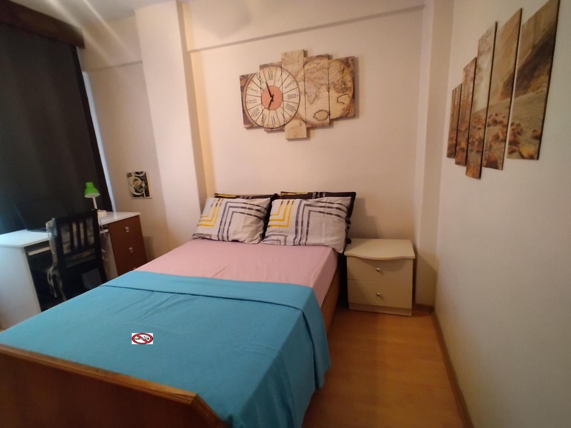 Feeling At In Center 5 Minutes Walk To The Atakoey Metro Station & Metrobus Homestay *