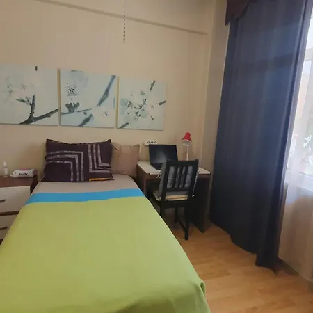 Feeling At Home In Istanbul Center 5 Minutes Walk To The Atakoey Metro Station & Metrobus Exterior photo