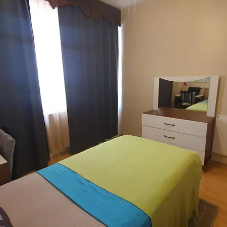Feeling At Home In Istanbul Center 5 Minutes Walk To The Atakoey Metro Station & Metrobus Exterior photo