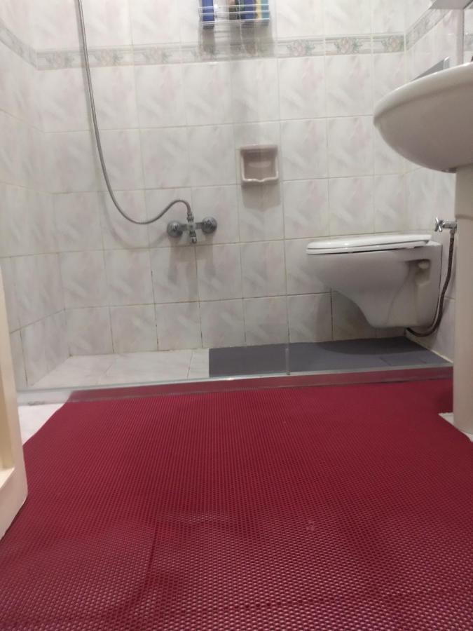 Feeling At In Center 5 Minutes Walk To The Atakoey Metro Station & Metrobus Kwatera prywatna *