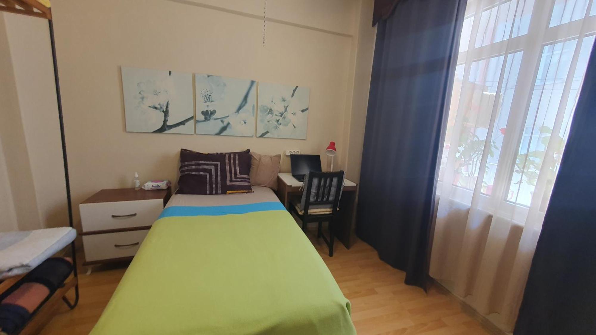 Feeling At In Center 5 Minutes Walk To The Atakoey Metro Station & Metrobus Kwatera prywatna *